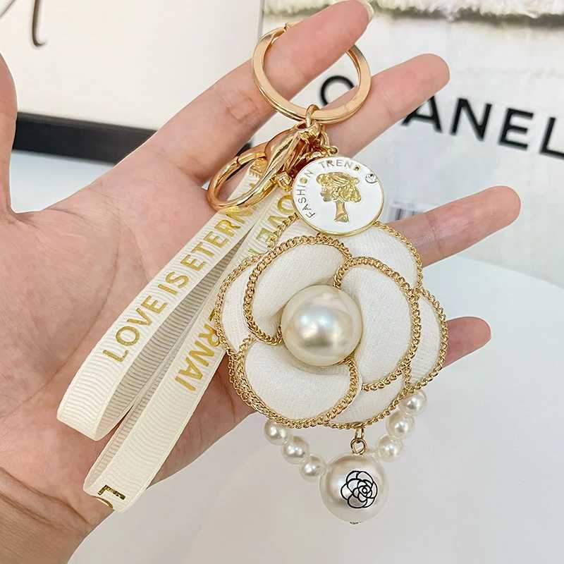 Easya Fabric Alloy Camellia Keychain Luxury Jewelry for Women y250710