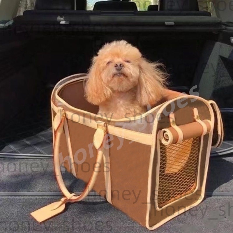 Luxury designer pet carrier suitable for small pets dog carrying bags fashionable cat Chihuahua French bulldog Pomeranian dog accessories 11