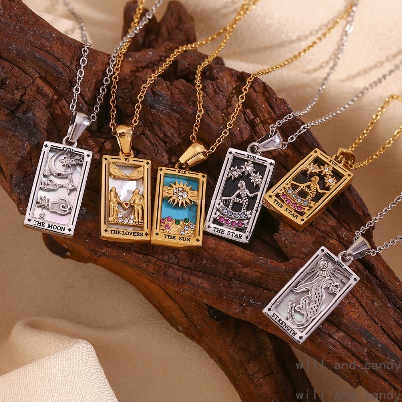 Non Tarnish Stainless Steel 18k Gold Plated Tarot Card Necklace Gold Chain Crystal Star Sun Moon Queen Symbolic Wiccan Jewelry for Woman Gift