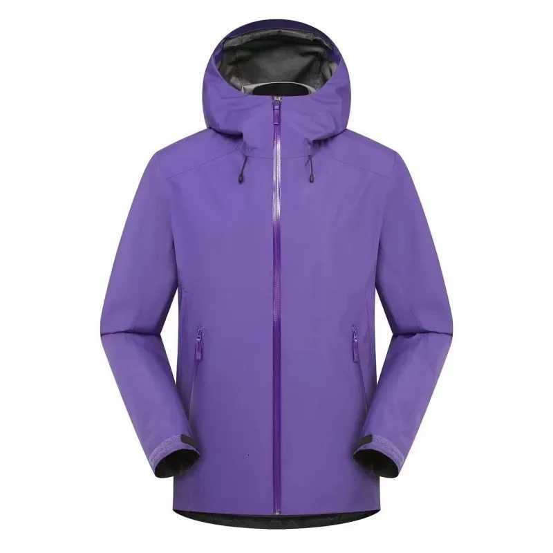 New Storm Jacket Mens Sports Ski Camping Outdoor Mountain Climbing Fashion Leisure Shopping Tour Windproof Soft Shell Jacket W250711