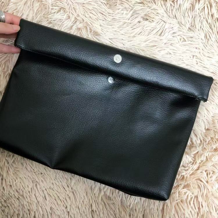 Black style minimalist PU leather rolled edge large capacity handbag for women, European and American retro artistic clutch bag, casual clip bag