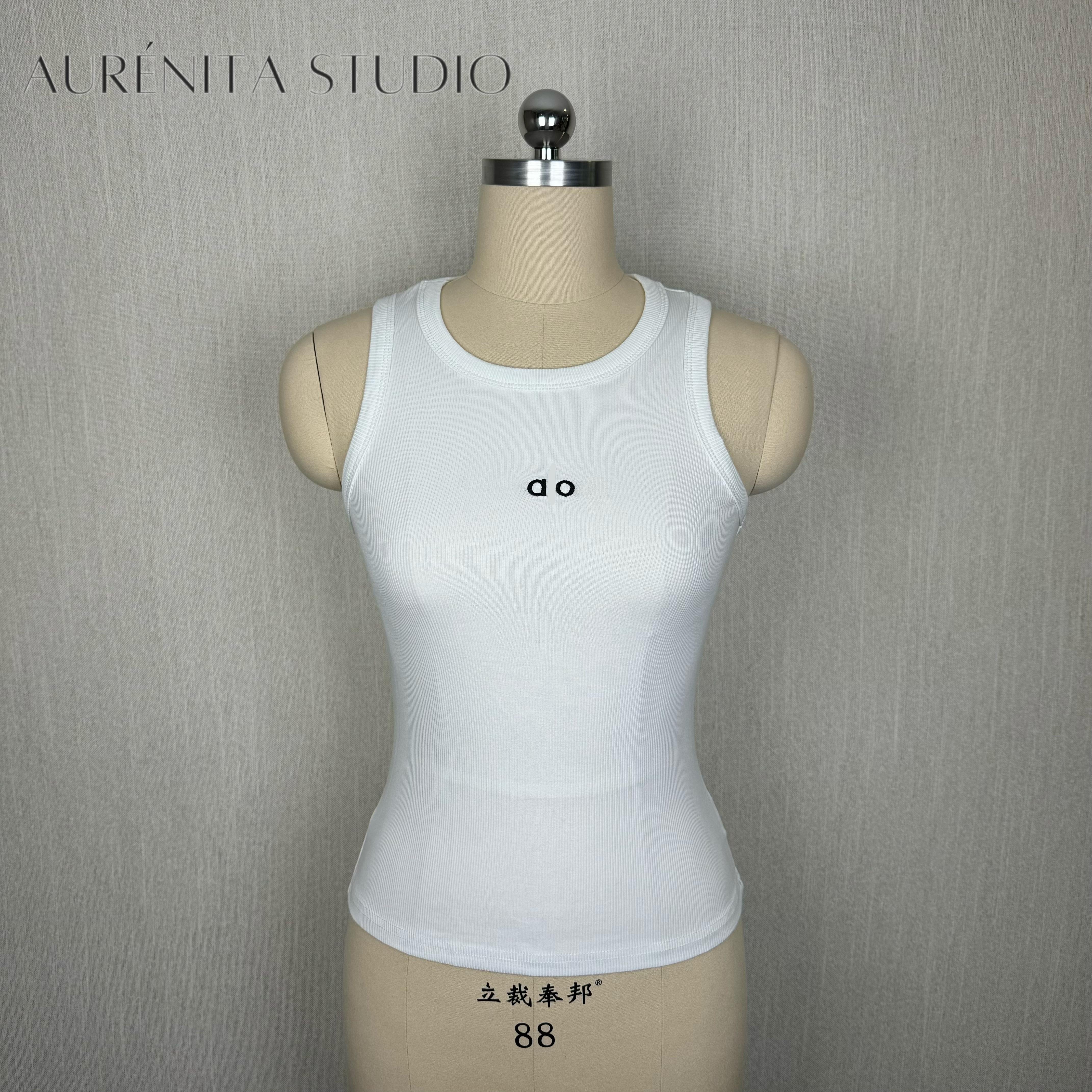 Women Knitted Tank Top White Top Sportswear Yoga Casual Lowe Designer Sleeveless 2025 Breathable Running Gym Outfits For Woman