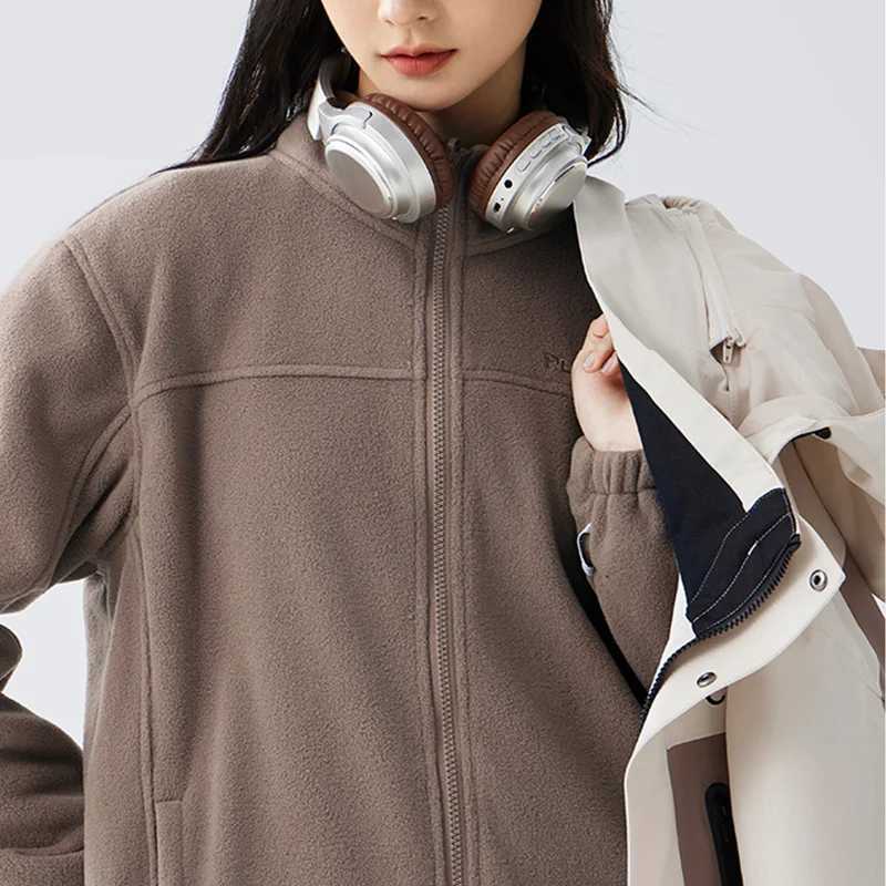 GOLDEN CAMEL Hiking Jackets Men Women Winter Windbreakers Fleece Thick Hard Shell Hooded Jacket Waterproof Mountaineering Suits W250711