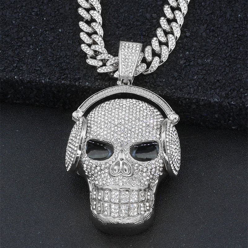 Street Hip-Hop Exaggerated Skull Pendant Sweater with Headphones Full Dia Cuban Chain Men's Accessories