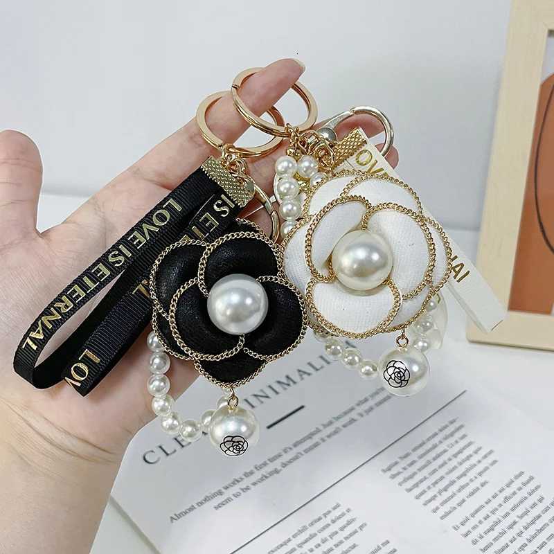 Easya Fabric Alloy Camellia Keychain Luxury Jewelry for Women y250710