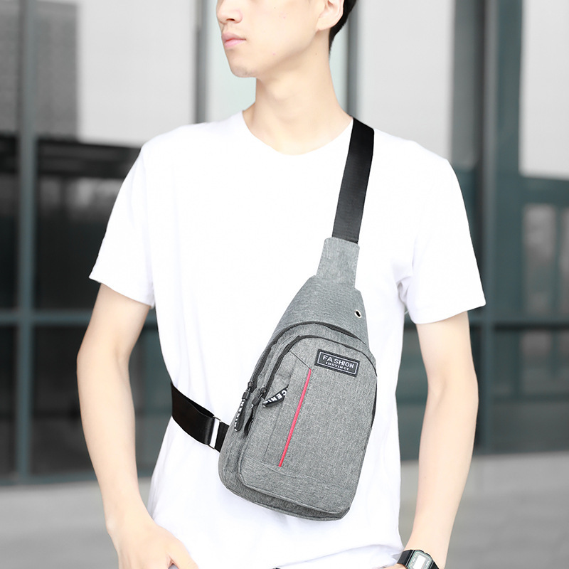 Designer Bag Men's Chest Bag Fashion Casual Crossbody Bag Men's Water-resistant Outdoor Sports Bag Durable Luxury Bag Sports Trendy Sling Ba