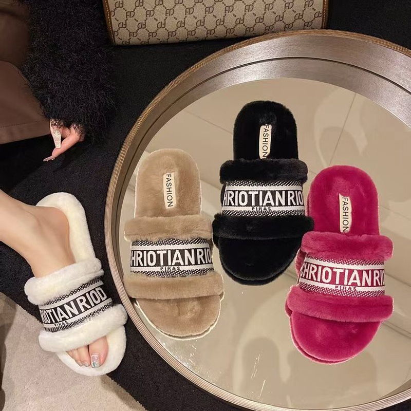 Designer Plush Cotton Slippers Fashion Anti slip Women's Slippers Women's Plush Indoor Warm Shoes Thick Bottom Plush Sandals AA+