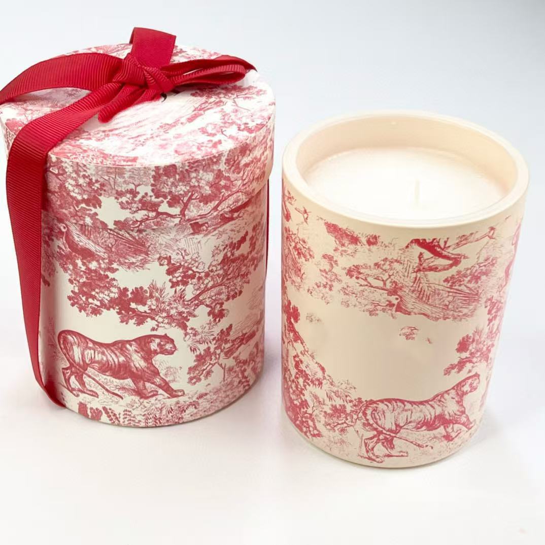 French-style romantic scented candle, indoor niche wooden diffuser art piece, fragrance gift set