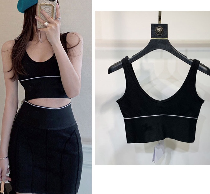 Knitted Designer Skirt Set Fashion Two Piece Set Women Knits Tank Top Sweater And Pleated Half Skirts 2Pcs Luxury Brand Dresses Sets For Women Outfits Paris