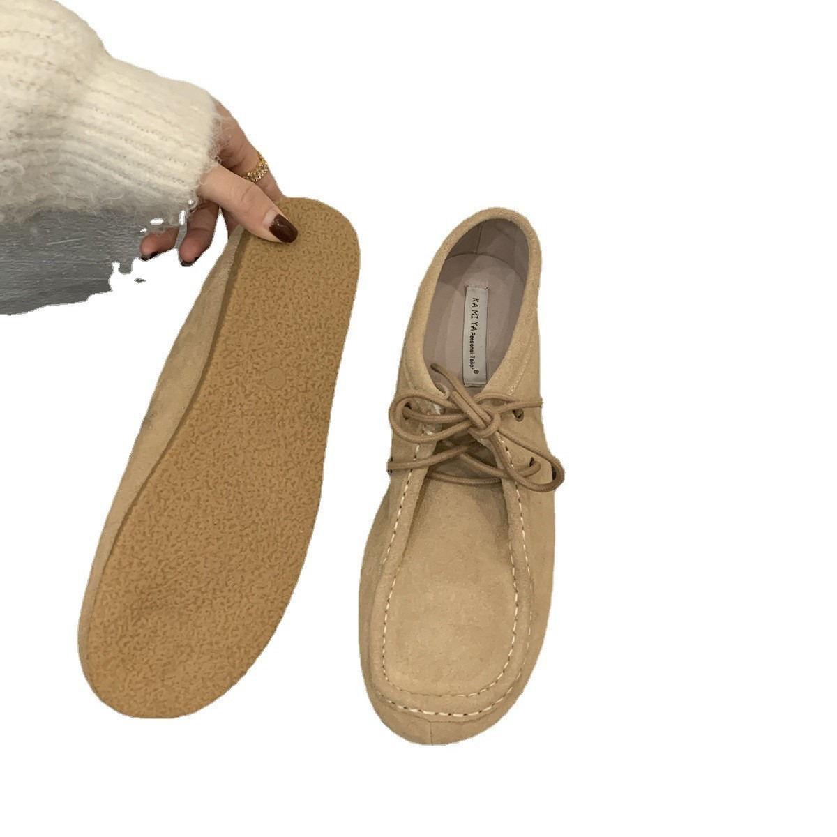 Chic Vintage-Inspired Canvas Boken Suede Slip-Ons: A Must-Have Fashion Accessory