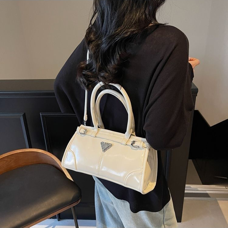 Tote bag Designer Bag Oil Wax Skin Luxury Handbag Women's Fashion Designer Bag 2025 High Quality Underarm Bag Wallet Large Capacity Shopping Bag 