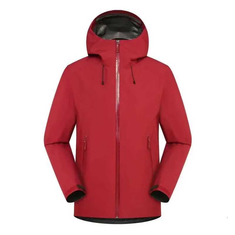 New Storm Jacket Mens Sports Ski Camping Outdoor Mountain Climbing Fashion Leisure Shopping Tour Windproof Soft Shell Jacket W250711