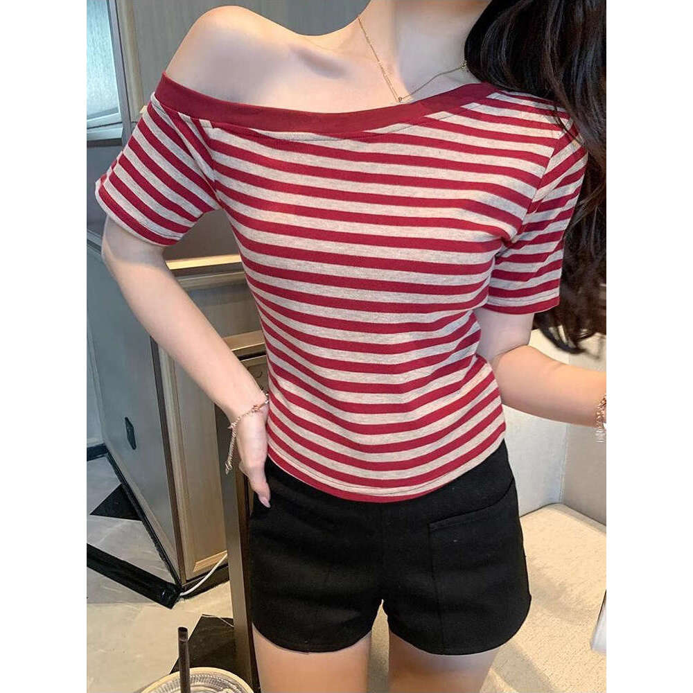 Pure Desire Style Ins Hot Girl Off-Shoulder Striped Short-Sleeve T-Shirt Summer New Slim Fit Base Fashion Top Women B5