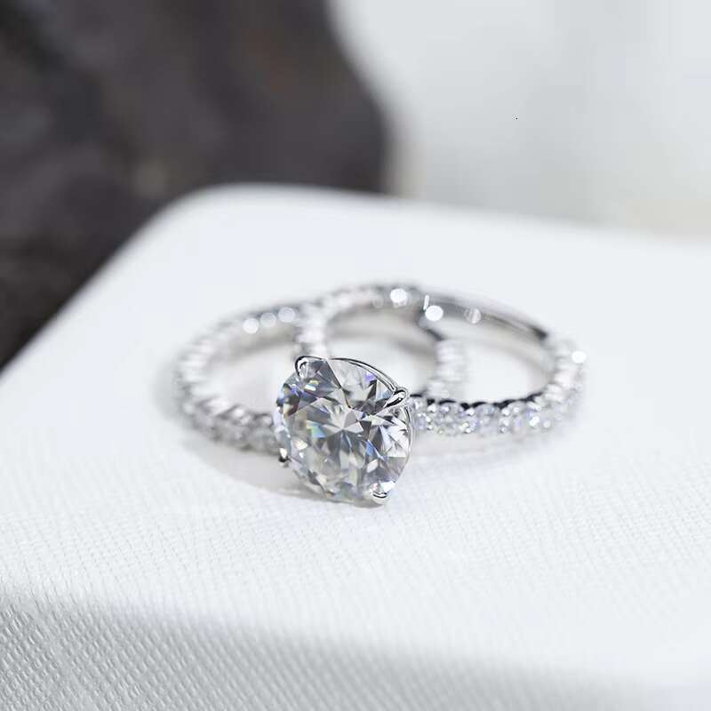 18K White Gold Engagement Ring Set 3CT 4CT 5CT Colorless Moissanite Diamond With Prong Setting Packaged in a Box for Parties