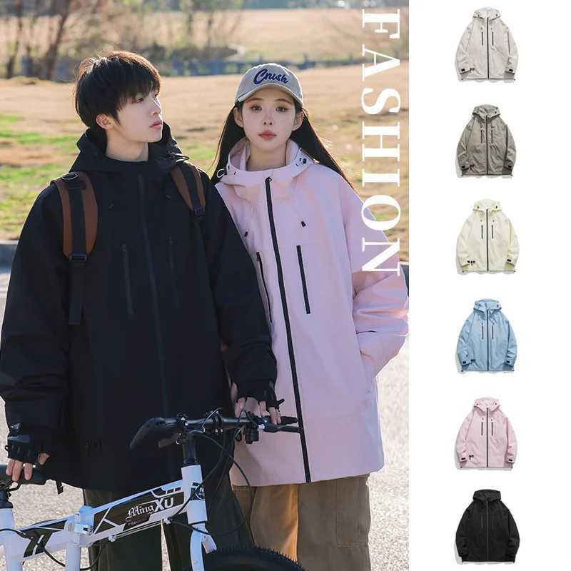 Mens Hiking Jackets Waterproof Mountaineering Jacket Windproof Windbreaker Camping Running Hooded Design Women Windbreaker W250711