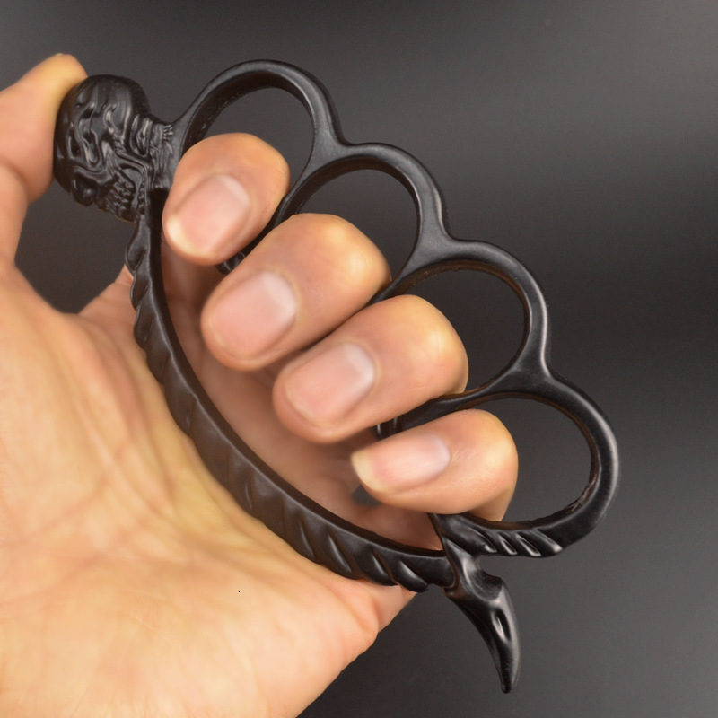Free shipping designer Cross-Border Finger Tiger Four-Finger Beauty Ghost Hand Fist Ring Finger Ring Defense Supplies Knuckle Sleeve Finger Ring Fist 