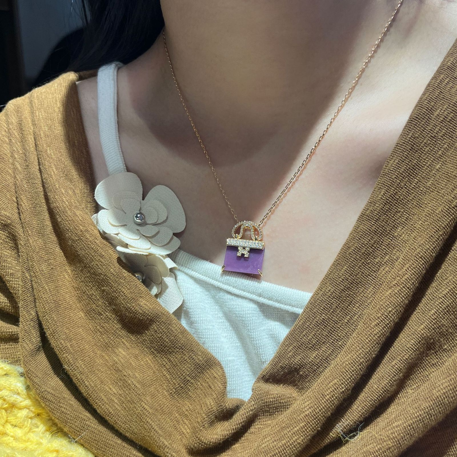 French Style Light Full Diamond Violet Bag Necklace Double-Sided Wearable Exquisite High-End Collarbone Chain 250710