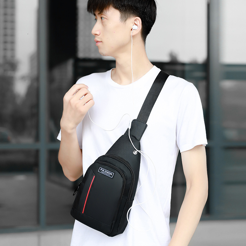 Designer Bag Men's Chest Bag Fashion Casual Crossbody Bag Men's Water-resistant Outdoor Sports Bag Durable Luxury Bag Sports Trendy Sling Ba