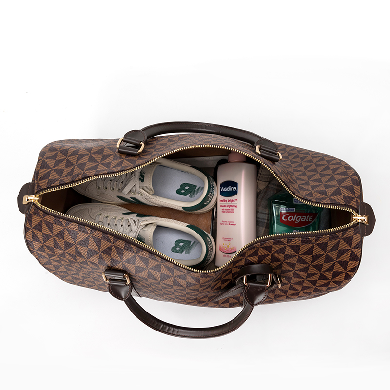 2025 new free shipping designer Geometric Patterned Duffel Bags with Top Handles Adjustable Strap and Luggage Tag Stylish and Functional for Travel