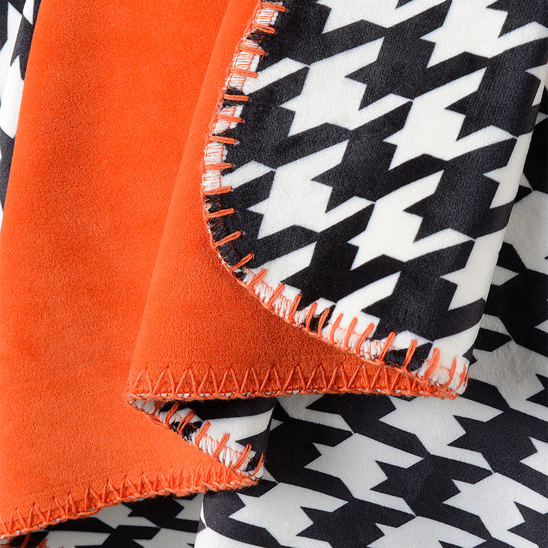 Gedingni brocade fox fur blanket can be customized as a fashionable and high-quality home blanket for nap and sleep
