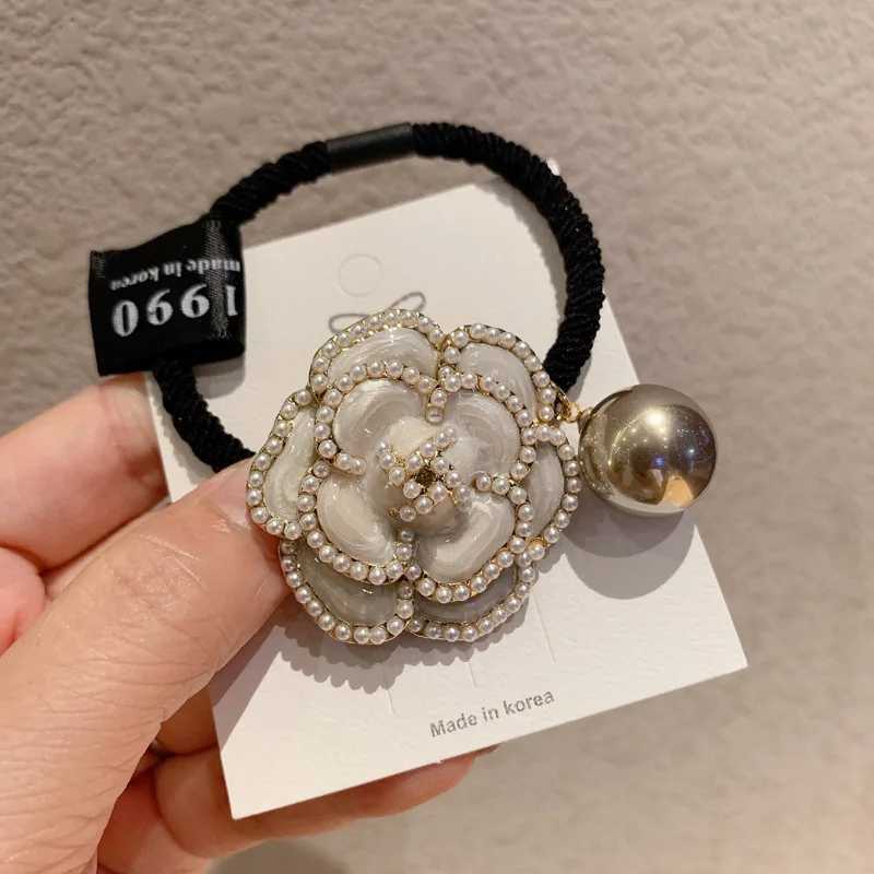 2025 Vintage Camellia Bow Pearl Hair Tie Flower Tie Ponytail Black and White Hair Rope Rubber Band Big Brand Luxury Y250711