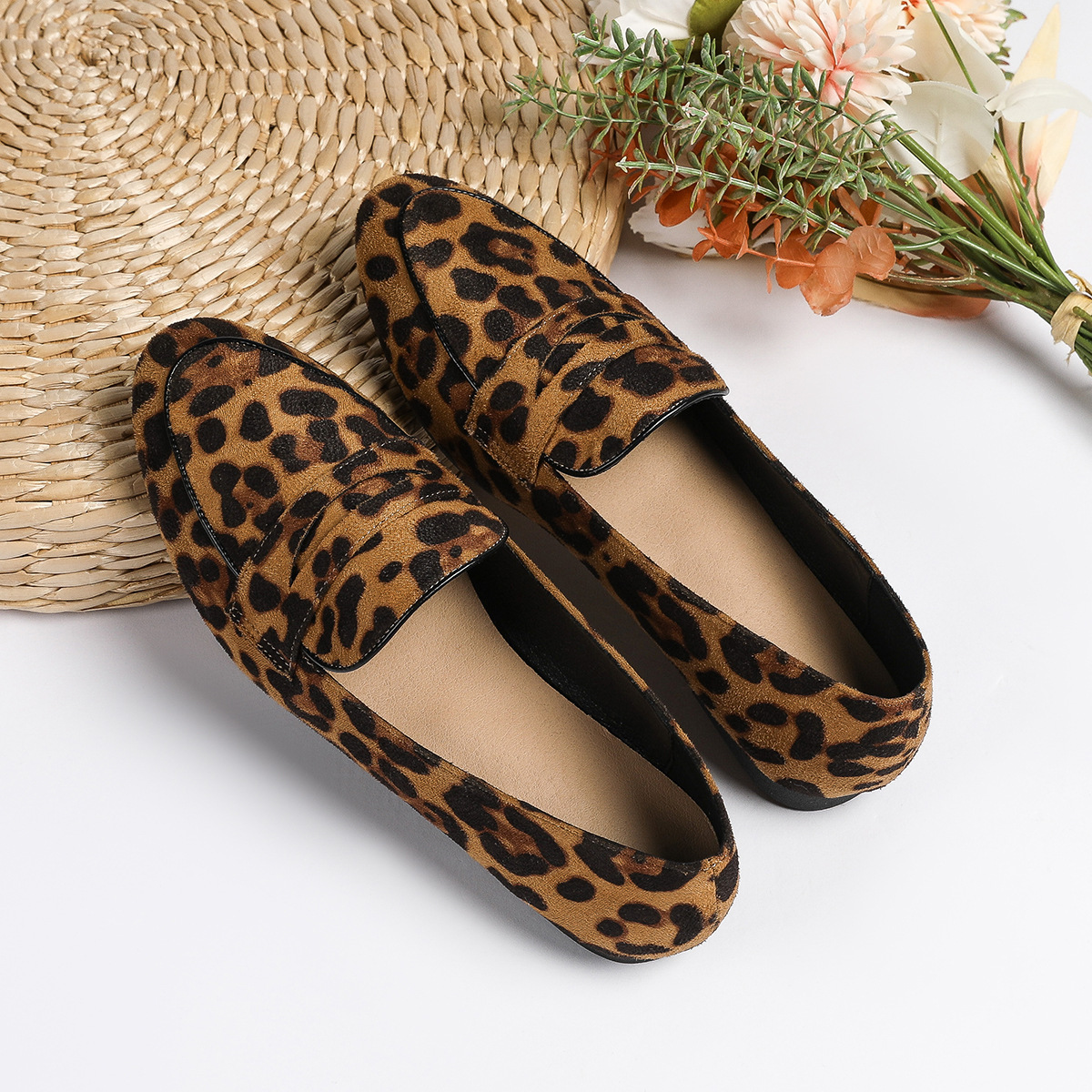 Free shipping designer shoes Women Shoes Large Size Women Shoes 3545 Spring and Autumn Round Toe Flat Leopard Print Single Shoes NonSlip Large Sole he
