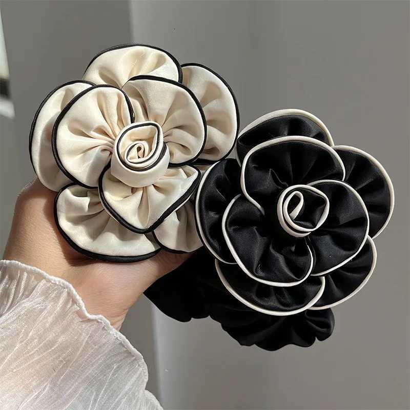 Fashion Camellia Flower Headband Hair Accessories for Women Retro Elegant Fabric Ponytail High Stretch Hair Ties Girls Headwear Y250711