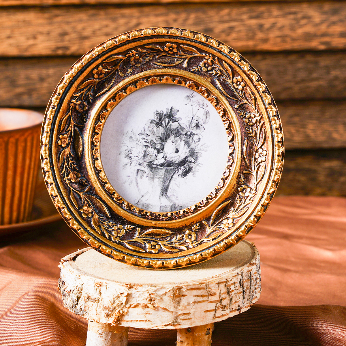 1PC, resin material gold retro three-dimensional pattern round decorative photo frame, warm home desktop decoration ornaments H260306