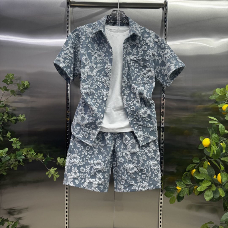 New Summer Floral Print Shirt Set for Men, Collared Lightweight Short Sleeve Two Piece Outfit with Embossed Shorts, Casual Wear