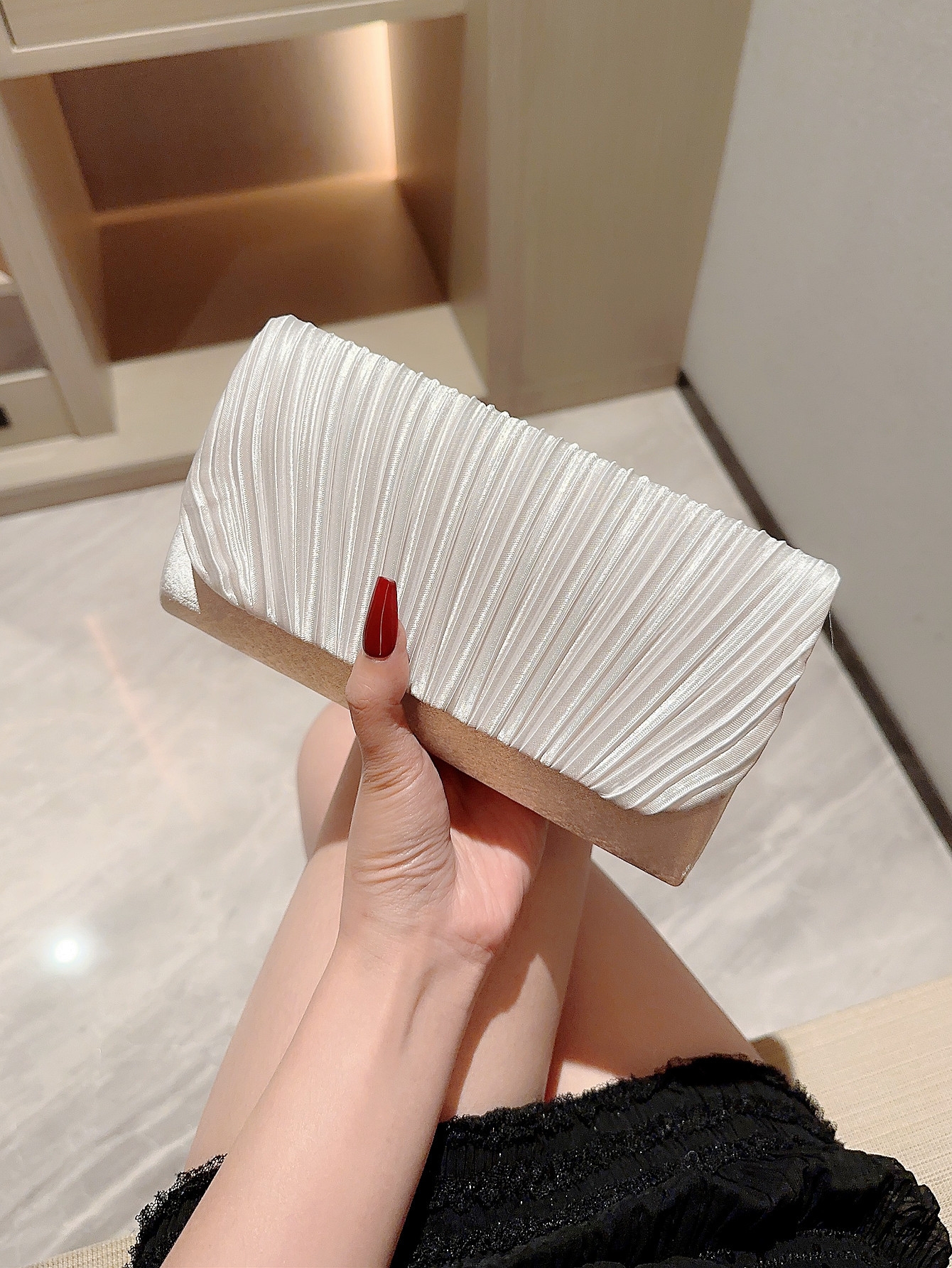 Women Evening Clutch Bags Elegant Luxury Female Silver/Black/White Clutch Wedding Purse Party Handbag Ladies Chain Shoulder Bags