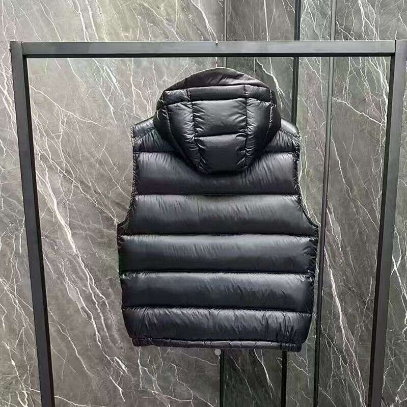 Designer Vest Embroidery Patch Removable Hood Mens Vests Women Gilet Maglia White Duck Down Puffer Jacket Winter Couple Outfit Waterproof Quick Drying