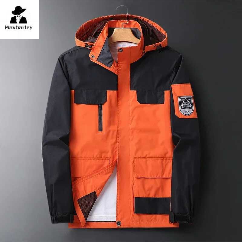 2024 Autumn Fashion Casual Waterproof Multi-Pocket Work Jacket for Men Techwear Windbreaker Couple Camping Function Hooded Coat W250711