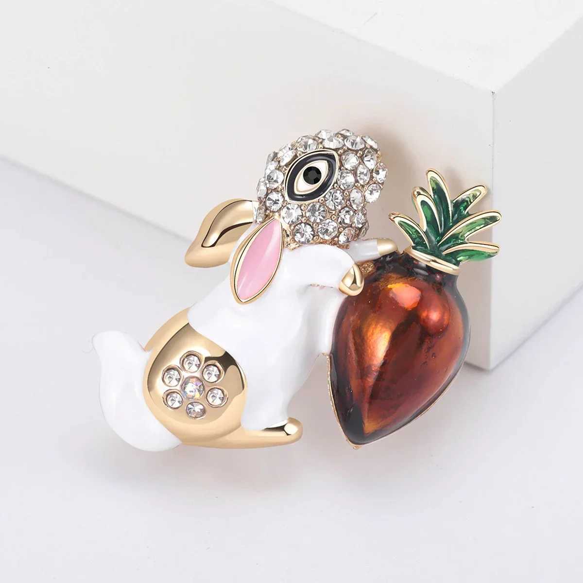 Shiny Rhinestone Rabbit Brooches for Women Unisex Animal Pins Multi-color Available Casual Party Accessories Gifts Y250711