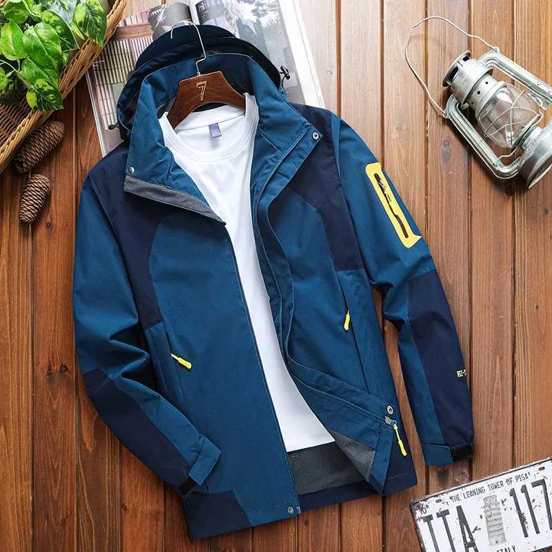 Autumn Couple Charge Jacket Casual Fashion Mountaineering Windproof Waterproof Wear-resistant Hooded Coat 2024 Mens Windbreaker W250711