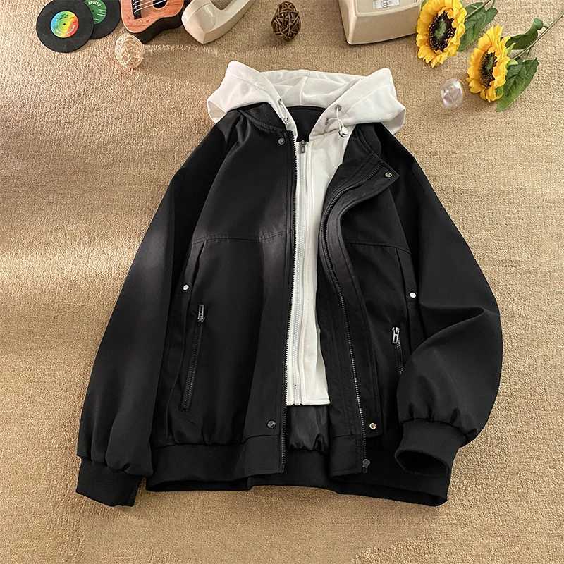 Outdoor Sports Camping Mountaineering Jackets Fashion Men Windproof British Wind Hooded Simple Storm Jacket Motorcycle Jacket W250711