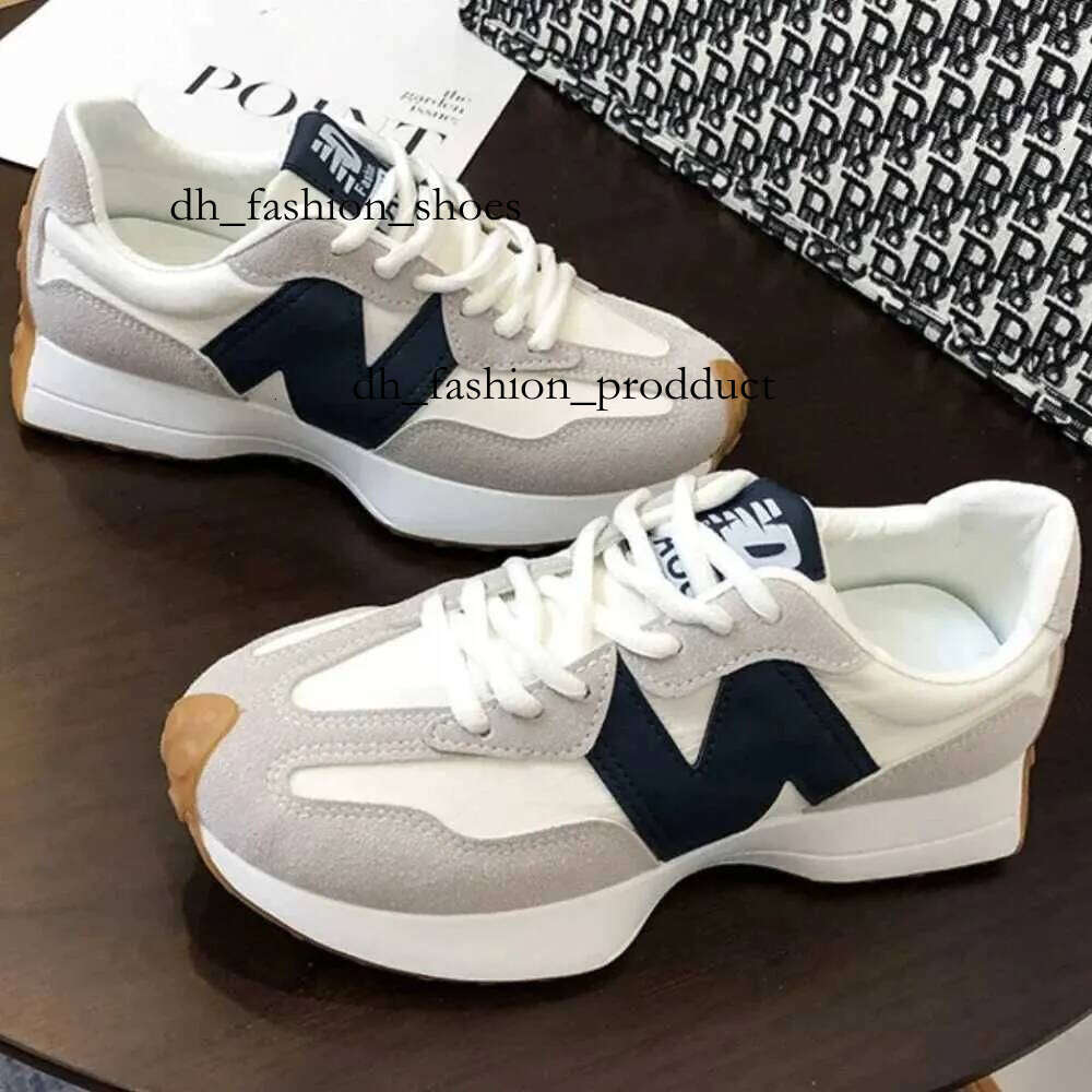 New Blanace Sneaker… - image