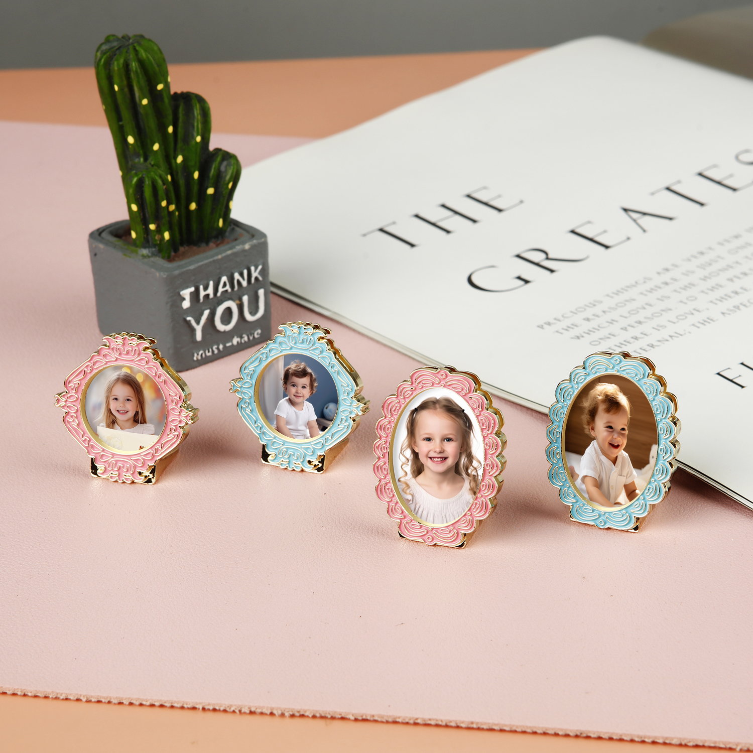 1pc Metal Retro Mini Desktop Photo Frame Small Golden Picture Frames Vintage Props Home Decoration H260306