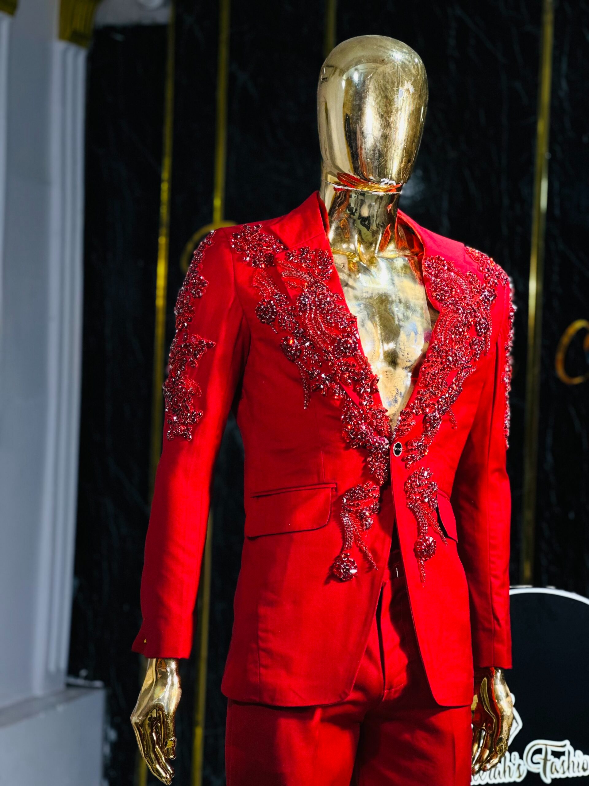 Elegant Men Suits 2 Pieces Appliques Crystal Notched Lapel Jacket Tailor-Made Blazer One Button Groom Evening Prom Party Customized Coat Pants Plus Si