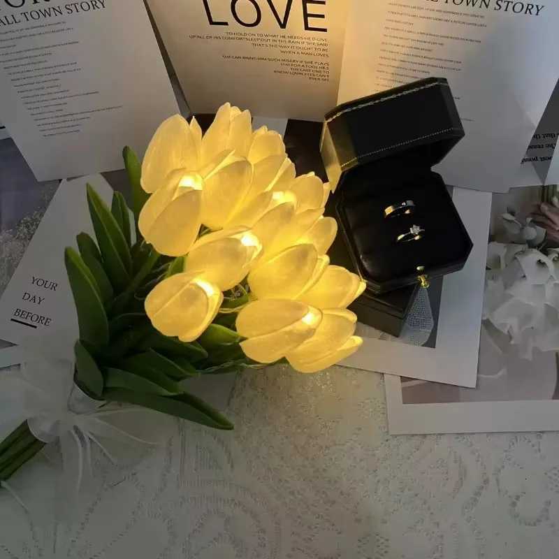 5/10Pcs LED Tulip Flowers Night Light Battery Powered Artificial Bouquet For Wedding Birthday Gift Anniversary Home Garden Decor XJ250710