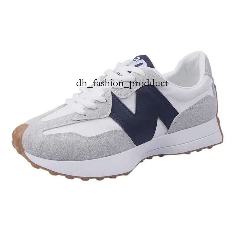 New Blanace Sneaker… - image