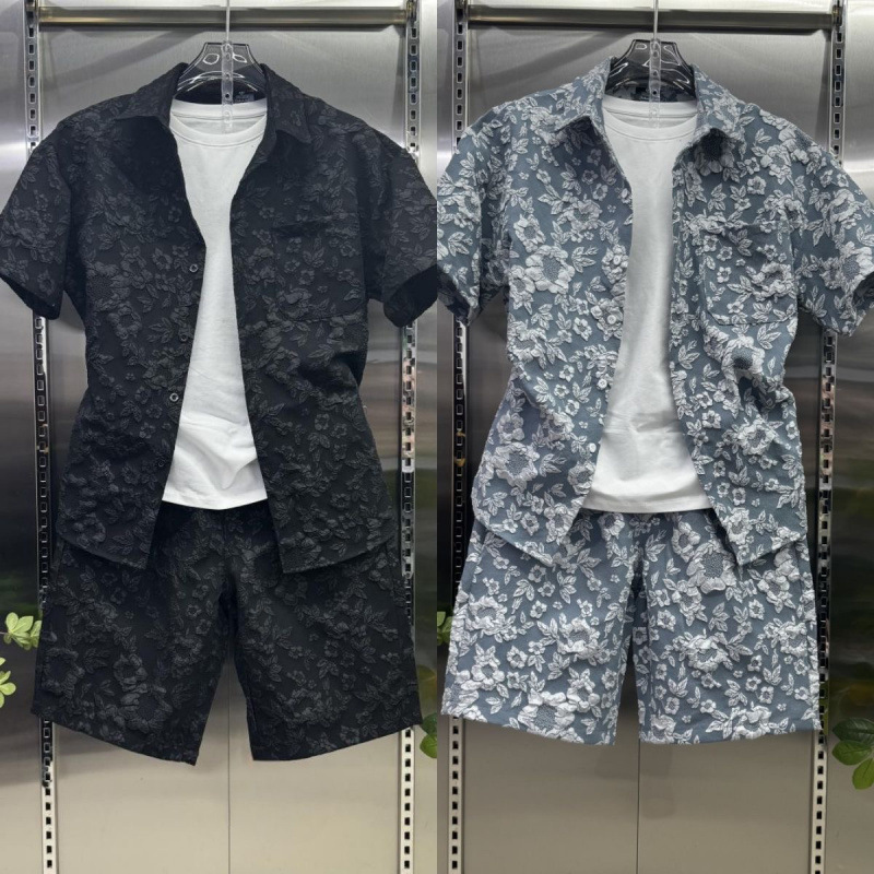 New Summer Floral Print Shirt Set for Men, Collared Lightweight Short Sleeve Two Piece Outfit with Embossed Shorts, Casual Wear