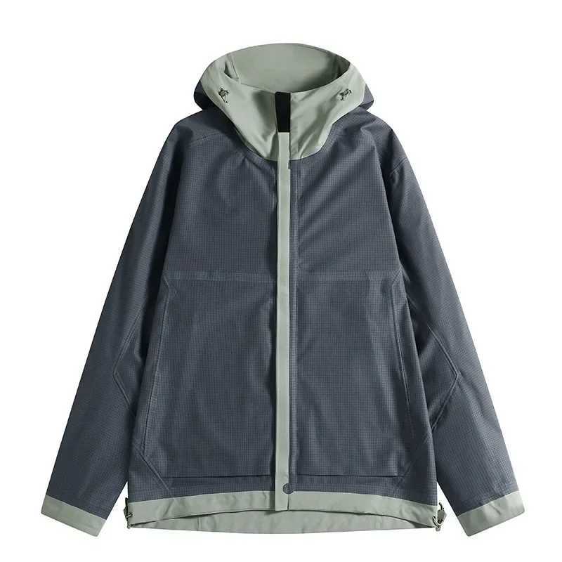 Jackets mens and womens all-weather mountaineering suits high-transparency and waterproof jackets that withstand soaking steam customized. W250711