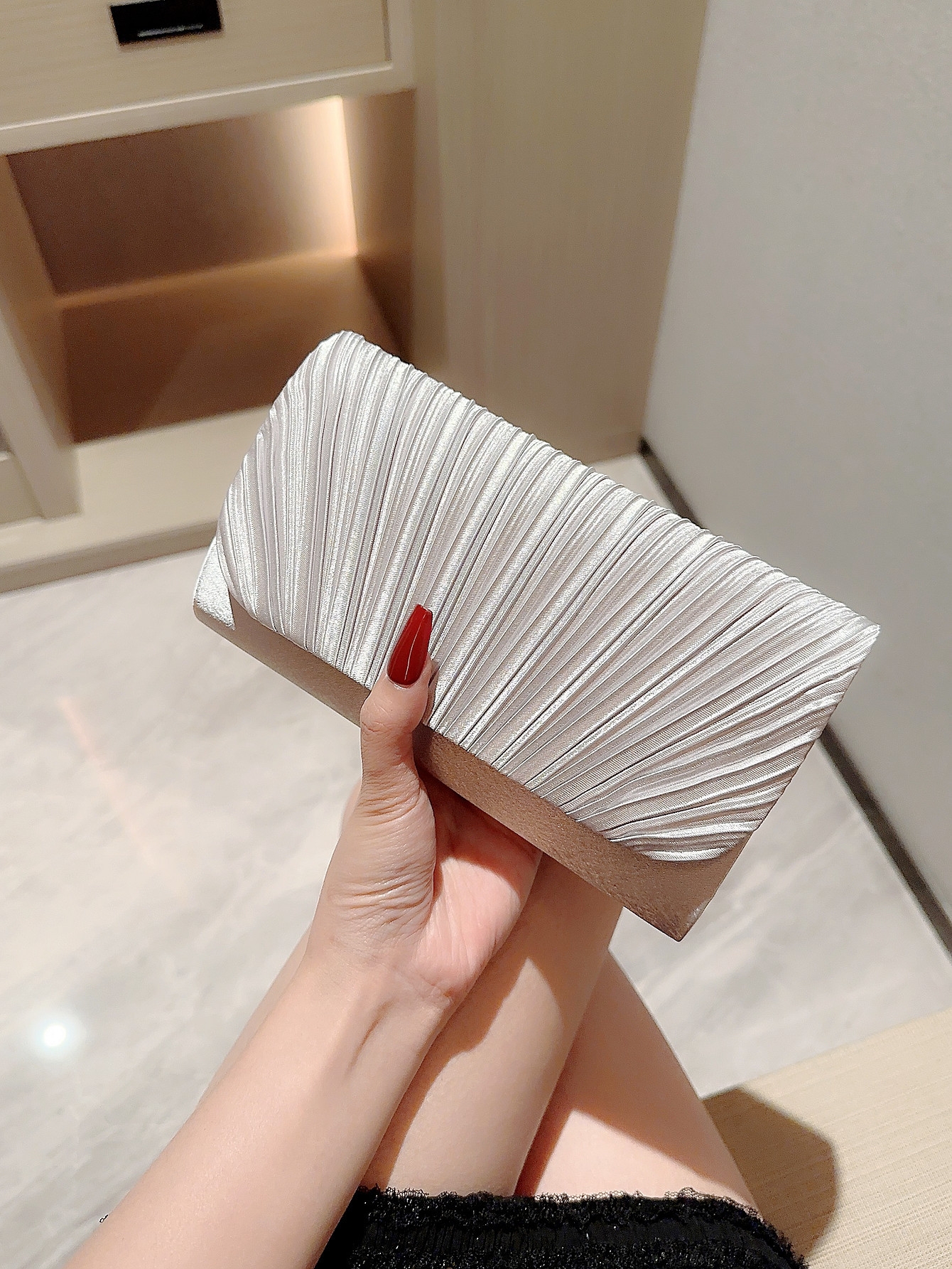 Women Evening Clutch Bags Elegant Luxury Female Silver/Black/White Clutch Wedding Purse Party Handbag Ladies Chain Shoulder Bags