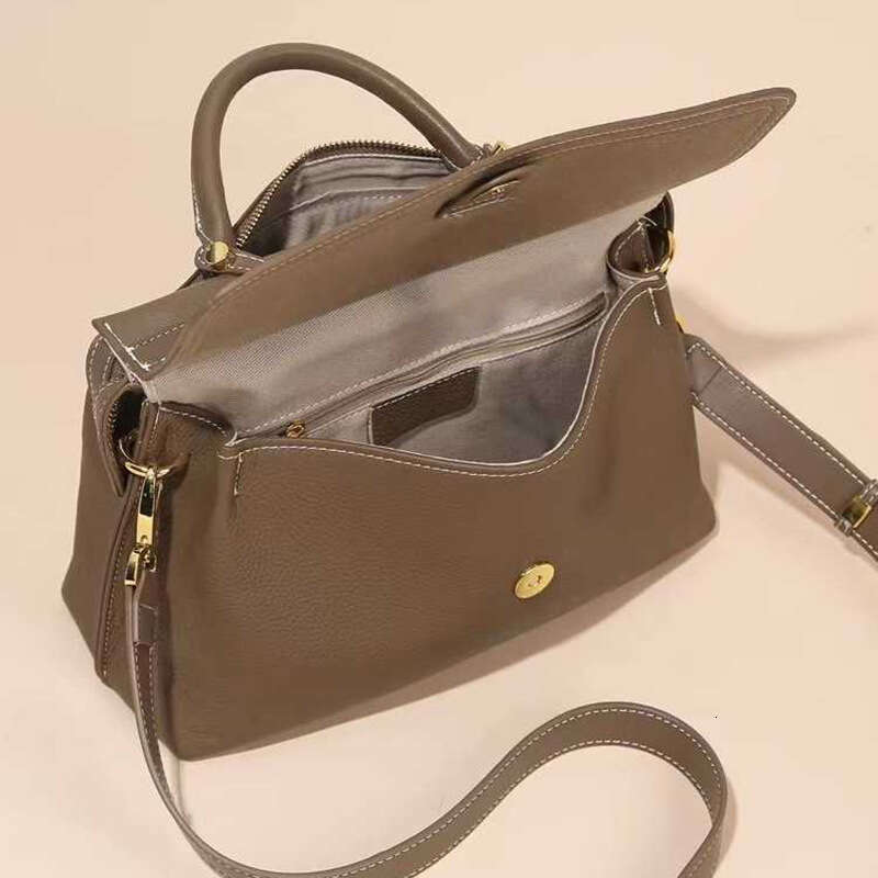 2025 New Luxury High-End Handbag for Women, Top Layer Cowhide Fashion Genuine Leather Commuter Shoulder Crossbody Bag