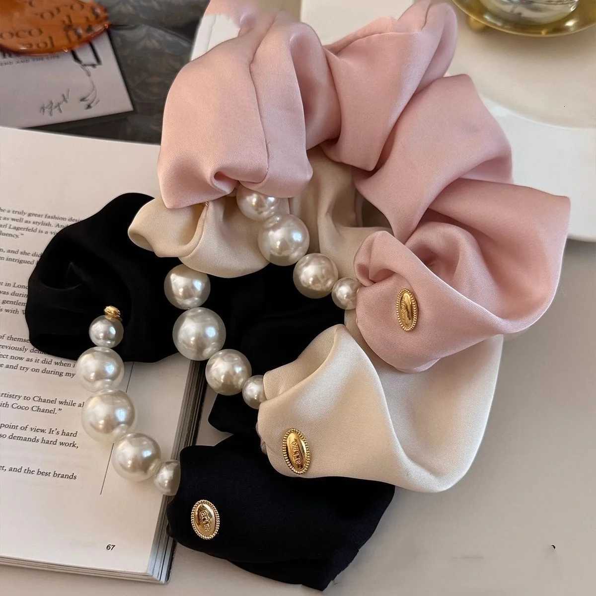 Women Pearl Ornament Satin Hair Scrunchies Elegant Solid Color Hair Tie Elastic Headband Korean Style Ponytail Hair Accessories Y250711