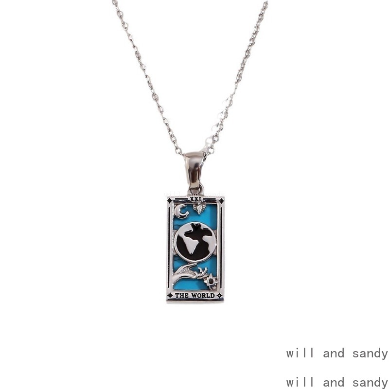 Non Tarnish Stainless Steel 18k Gold Plated Tarot Card Necklace Gold Chain Crystal Star Sun Moon Queen Symbolic Wiccan Jewelry for Woman Gift