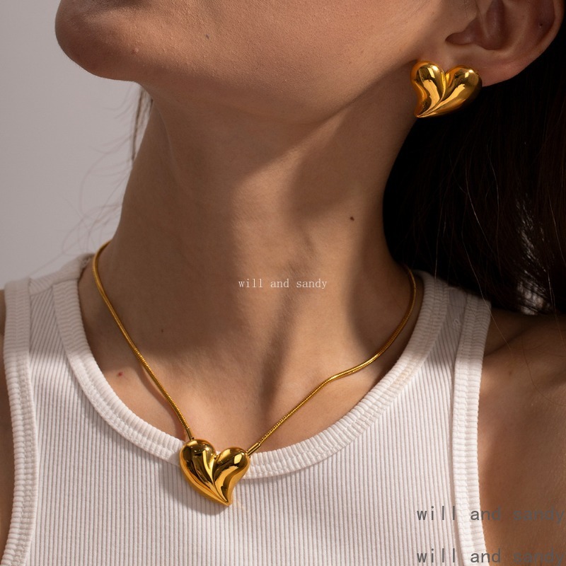 18k Gold Love Heart Stud Earrings Necklace Designer Jewelry Set Non Tarnish Stainless Steel Gold Chain Fashion Woman Necklaces Wedding Birithday Gift 