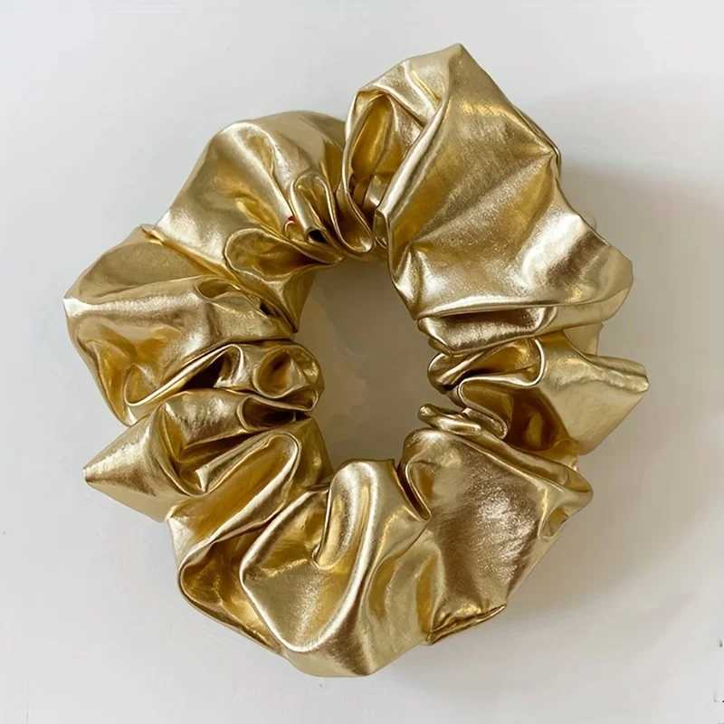 Medium Y2K Hair Band - Silver Elastic Sweet Simple Design Suitable for Valentines Day and New Year Party Accessories. Y250711