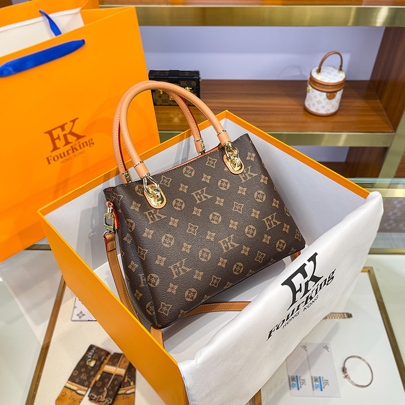 Designer Bags, crossbody bags, women's bags, light luxury brand 2025 New fashionable large capacity daily bags, women's hand-held mom bags F
