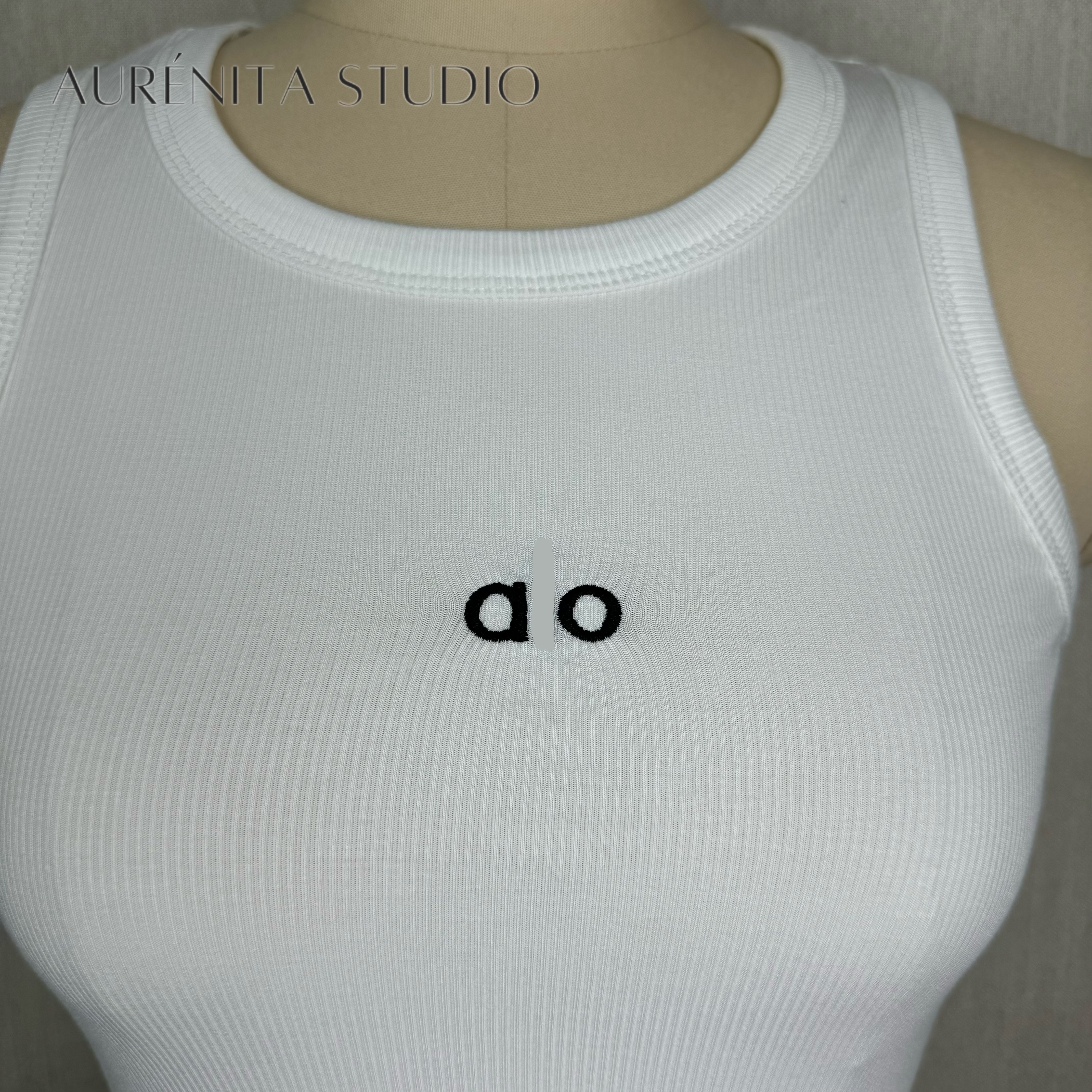 Women Knitted Tank Top White Top Sportswear Yoga Casual Lowe Designer Sleeveless 2025 Breathable Running Gym Outfits For Woman